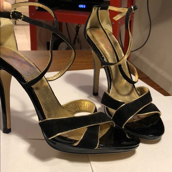 Lilly Pulitzer Shoes - Lilly Pulitzer Suede Strappy Heels